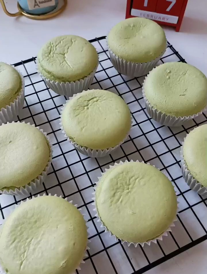 小清新抹茶纸杯蛋糕