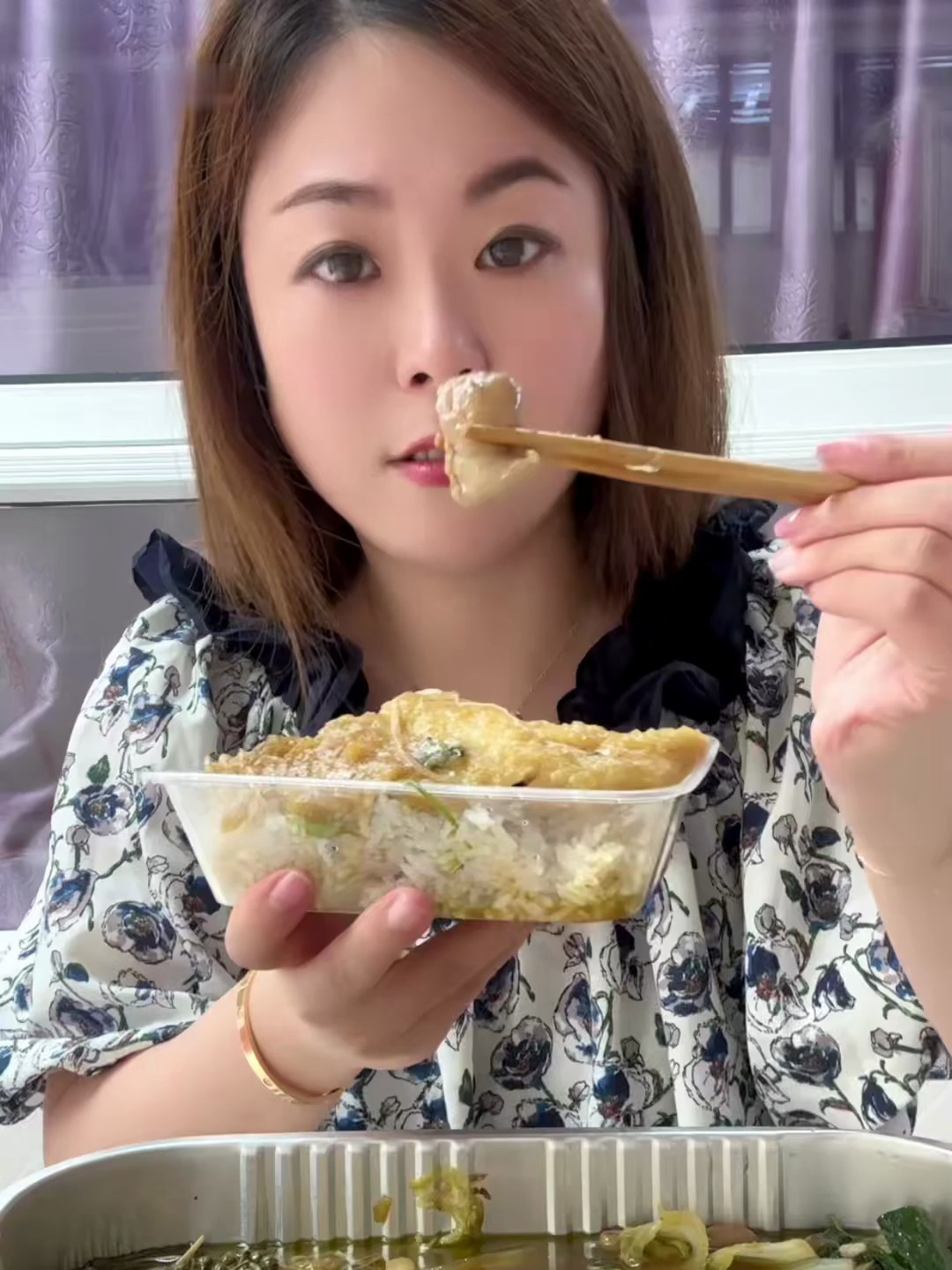 赛神仙肥肠烤鱼,不出门吃烤鱼