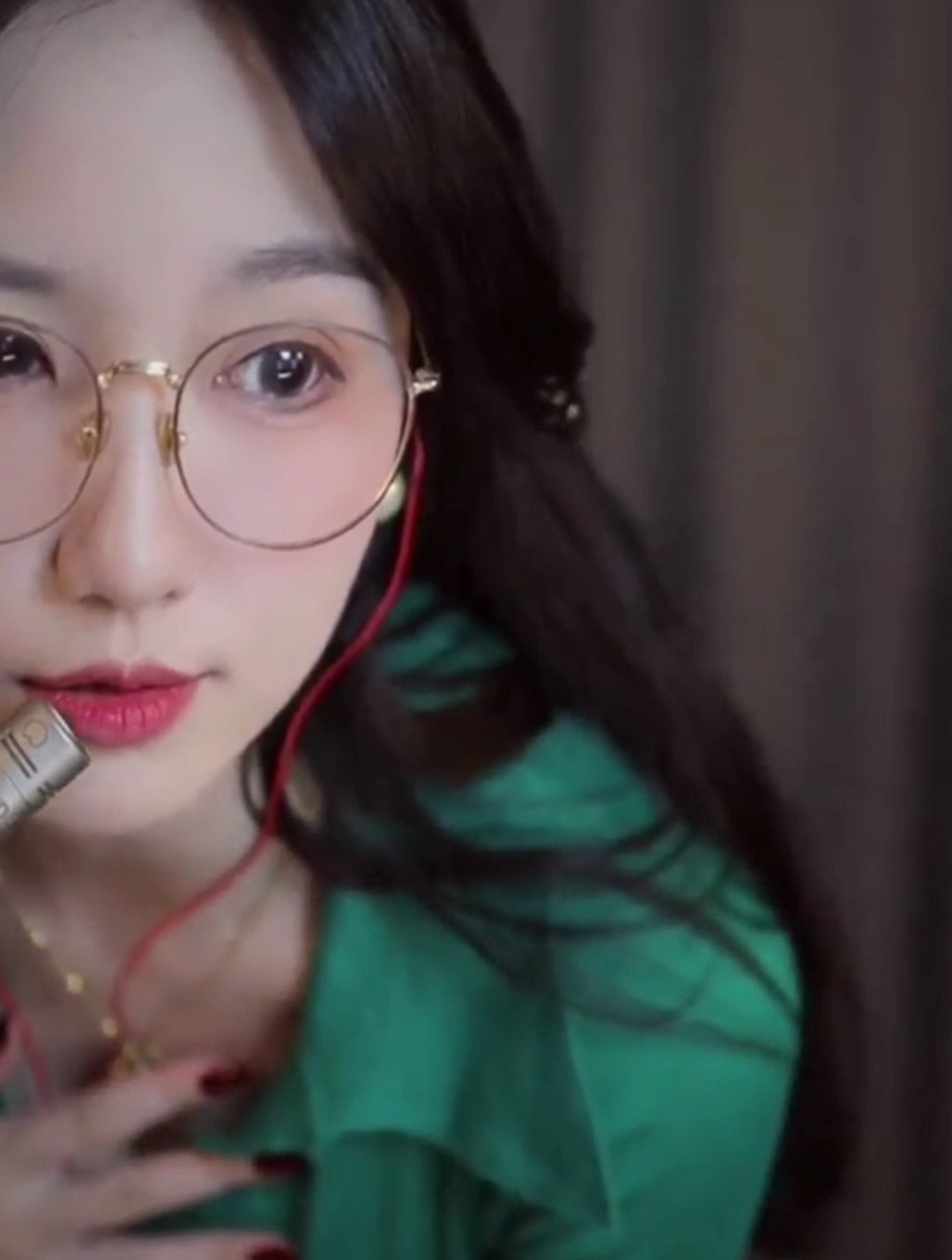 ASMR︱贝拉-助眠 酥麻揉耳朵,敏感催眠发声