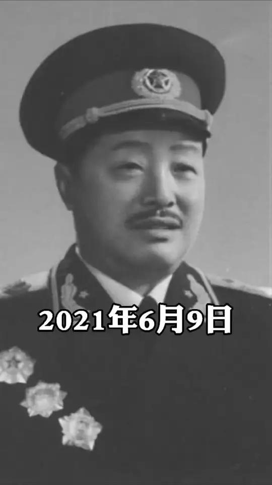 1969年6月9日两把菜刀闹革命的贺龙元帅逝世,他的一生充满传奇!