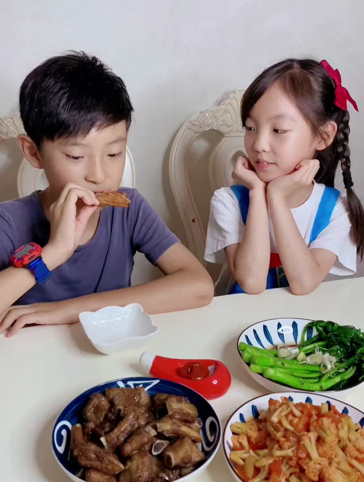 吃我做的鸡翅根本用不着吐骨头~hhhh