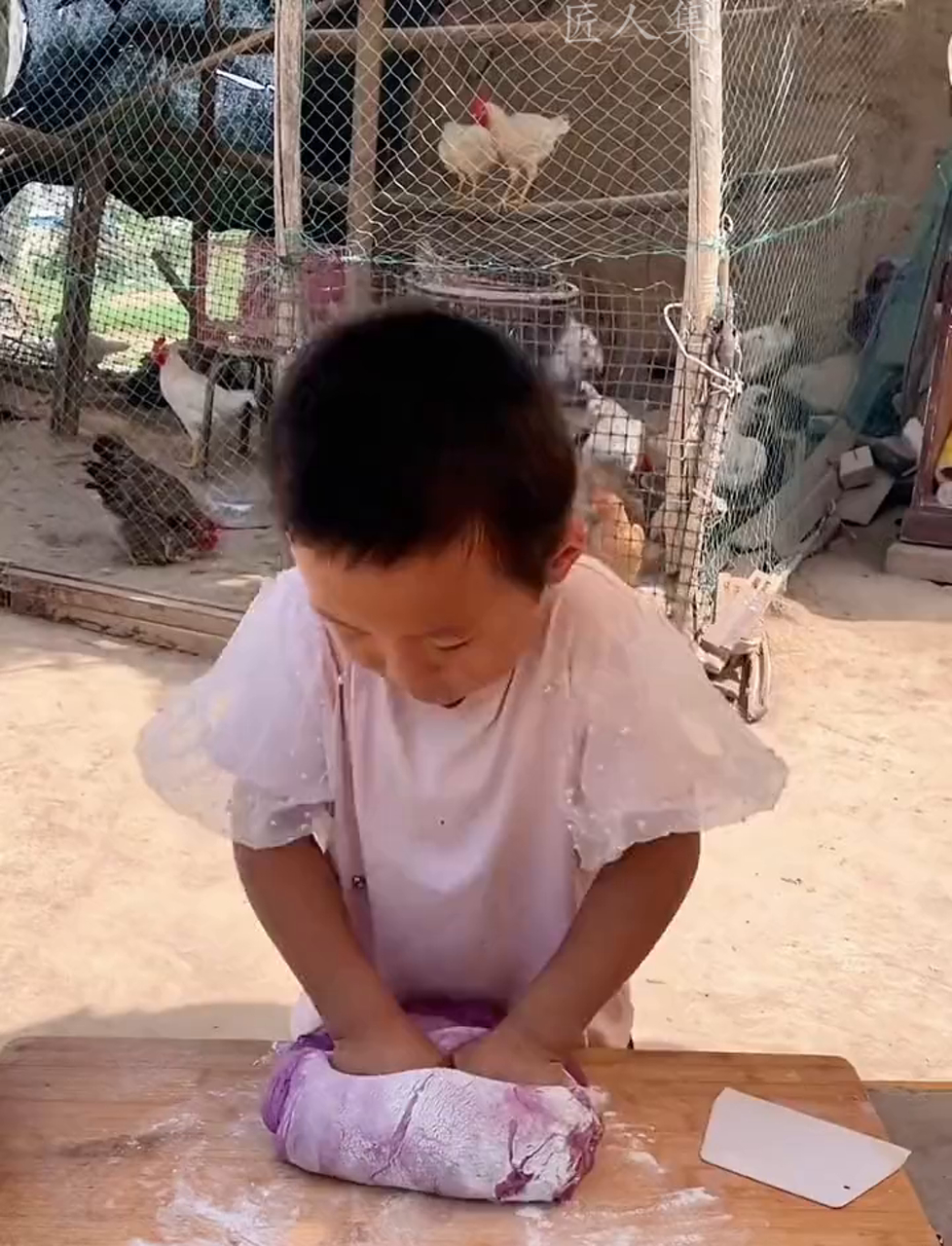 五岁小宝贝秀绝活,花式面点手艺火遍朋友圈