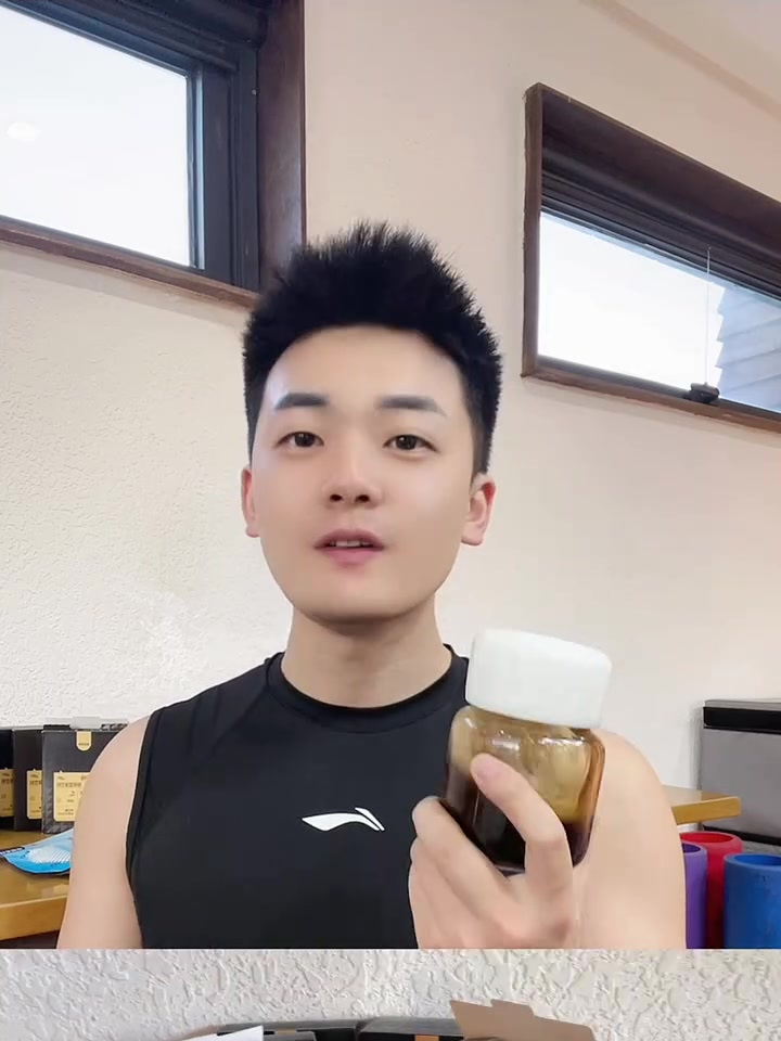 美式黑咖啡,搭配早餐