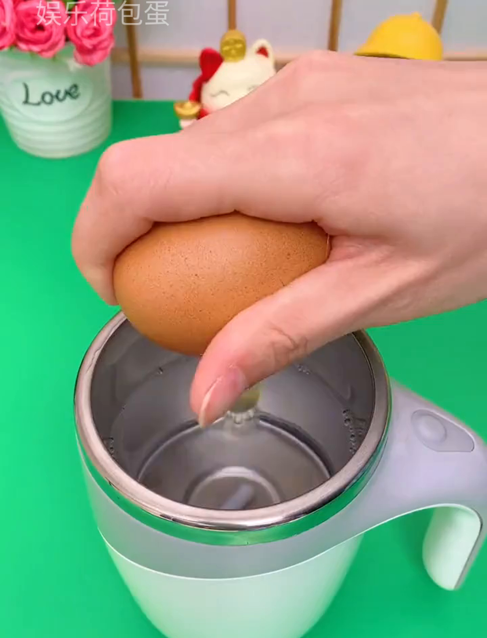 咖啡奶茶喝起来,自动搅拌器让你轻松又省事