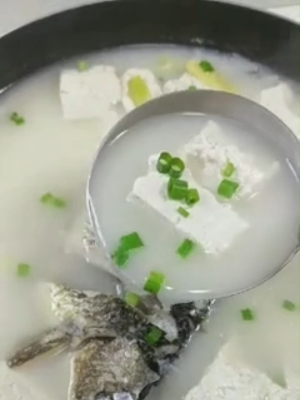 孕妇爱喝的鲫鱼汤