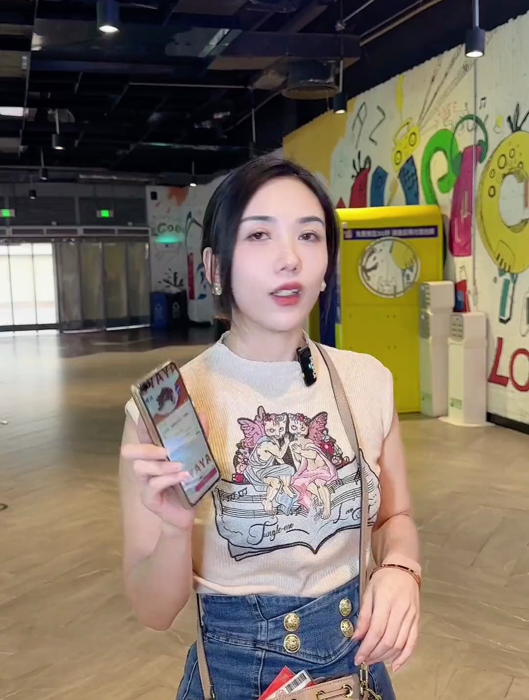 这家卤味吃过的都知道好吃!没吃过的赶紧盘个1块的鸭爪尝尝