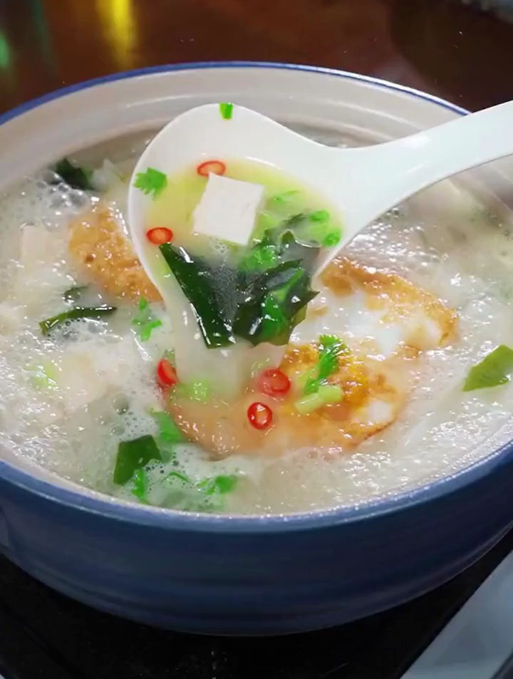 教你正确做法,汤白如牛奶还没有腥味 鲫鱼汤 家常菜 鲫鱼豆腐汤