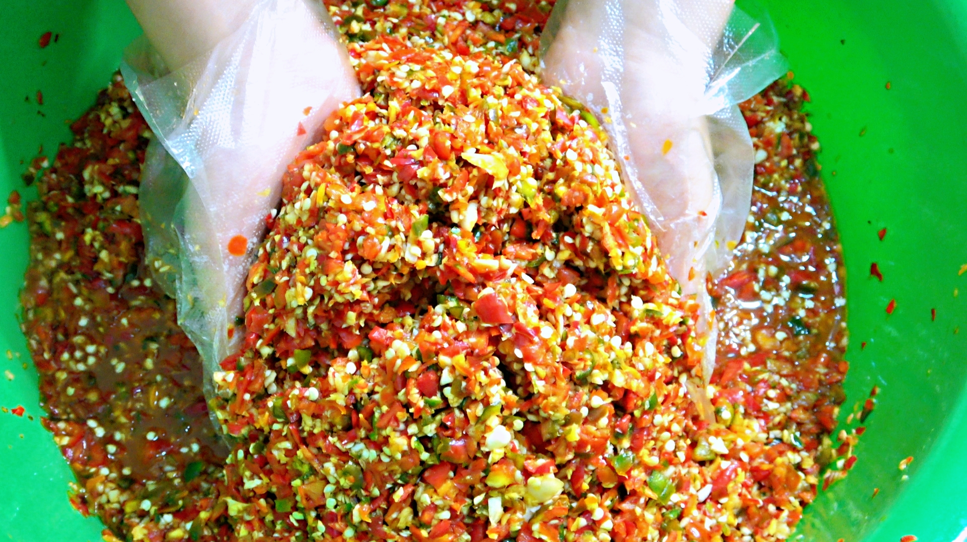 辣椒酱不用买,学会这个比例配方,香辣下饭,一年都不会坏