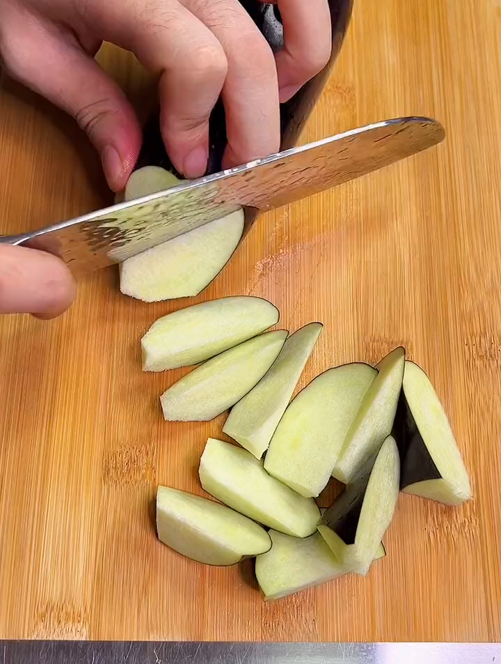 学会了这道红烧茄子煲,全家人都夸你是大厨