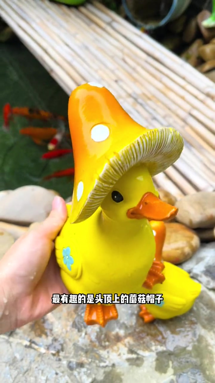 可爱的小黄鸭,环保树脂材质的鸭妈妈和鸭宝宝