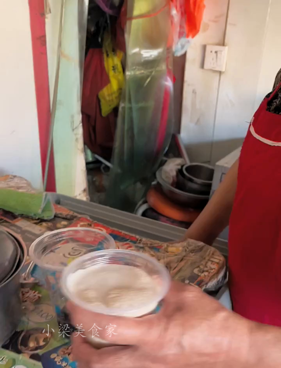 路边经典珍珠奶茶,只要五块,满满儿时味道!