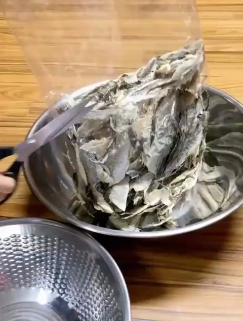 用干明太鱼皮补充胶原蛋白