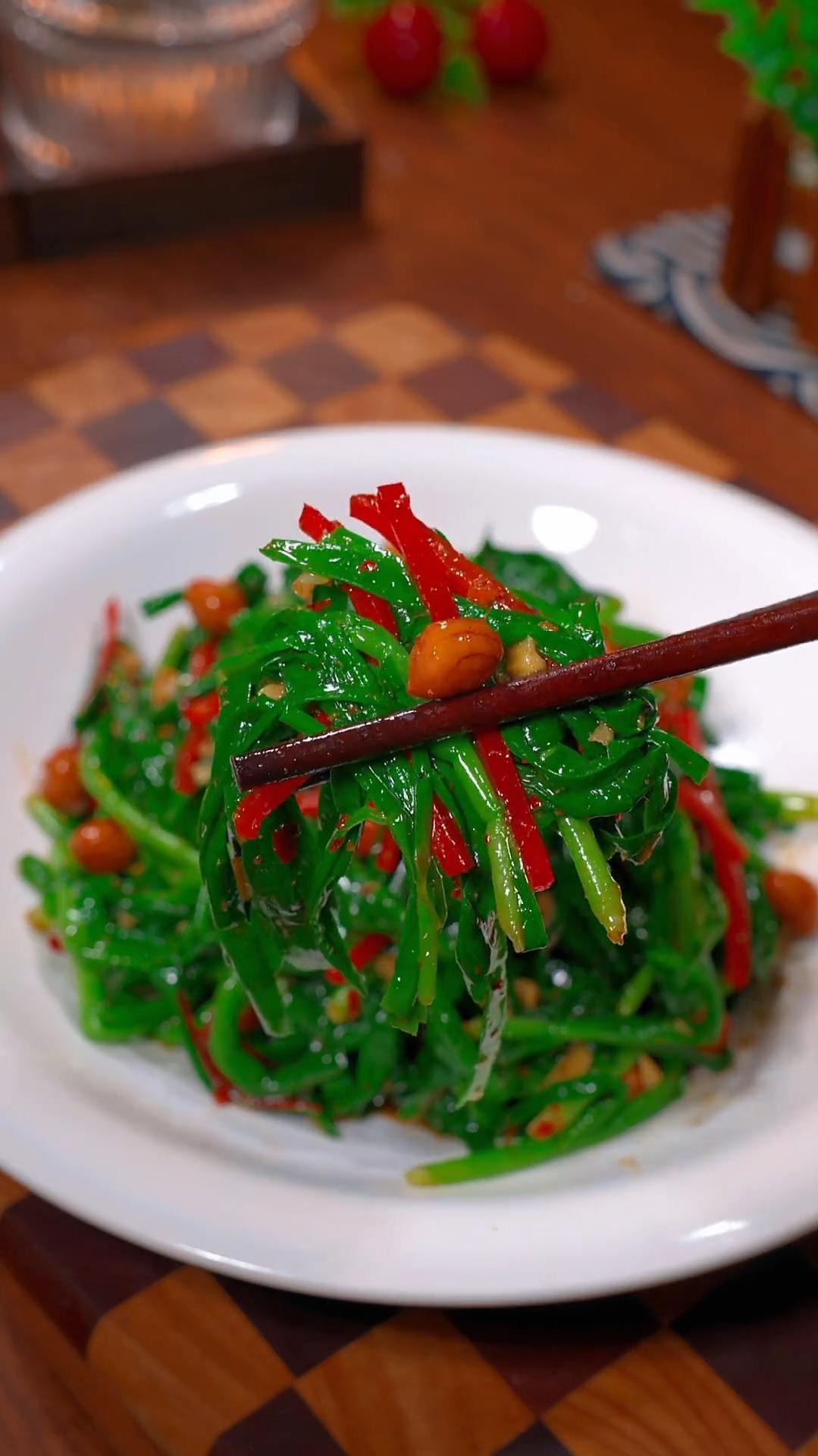 凉拌韭菜这么做,香味浓郁