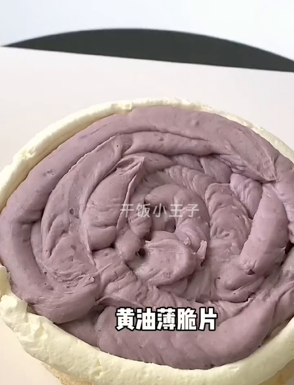 照着客人发的图,做出来超萌小猫咪生日蛋糕