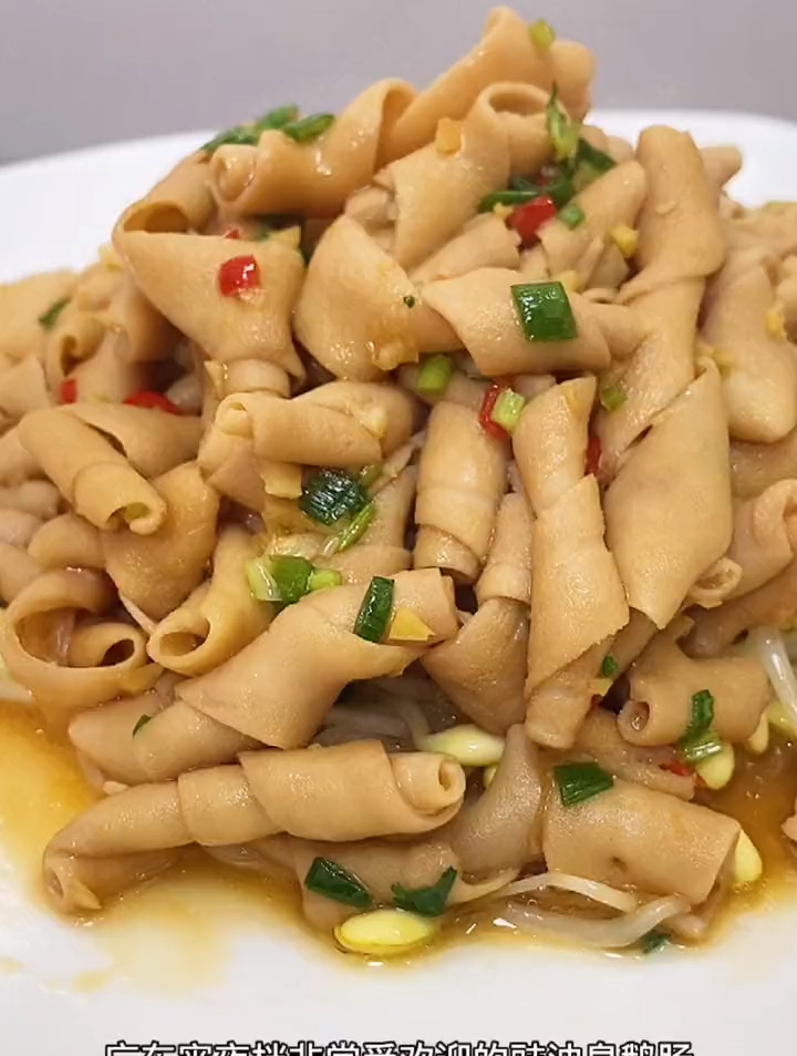 大排档非常受欢迎的豉油皇鹅肠,你吃过没有?在家做起来吧