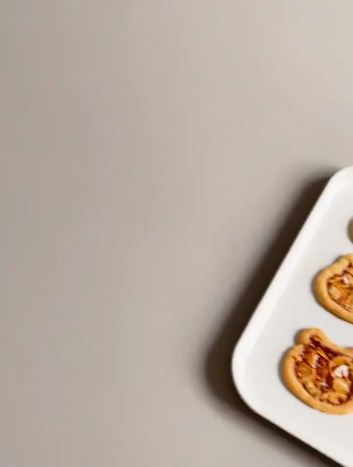 焦香粗脆罗马盾牌饼干