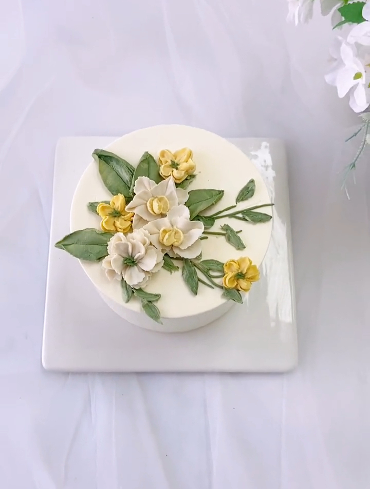 韩式裱花蛋糕,蝴蝶兰花朵手法