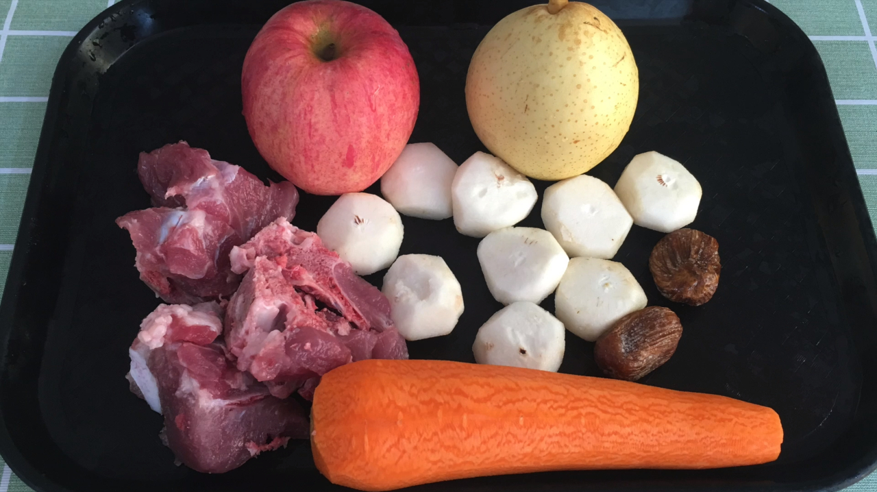 1个苹果1个雪梨,教你做广东人最爱喝的家常汤