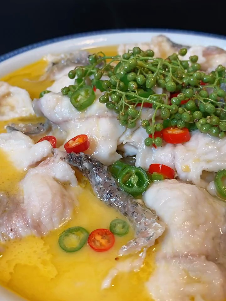 你知道汤鲜味美的藤椒鱼是怎样做的吗?