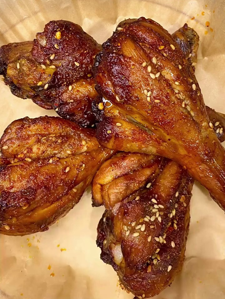 喜欢烤鹅腿的我,今天用空气炸锅做了烤鸡腿