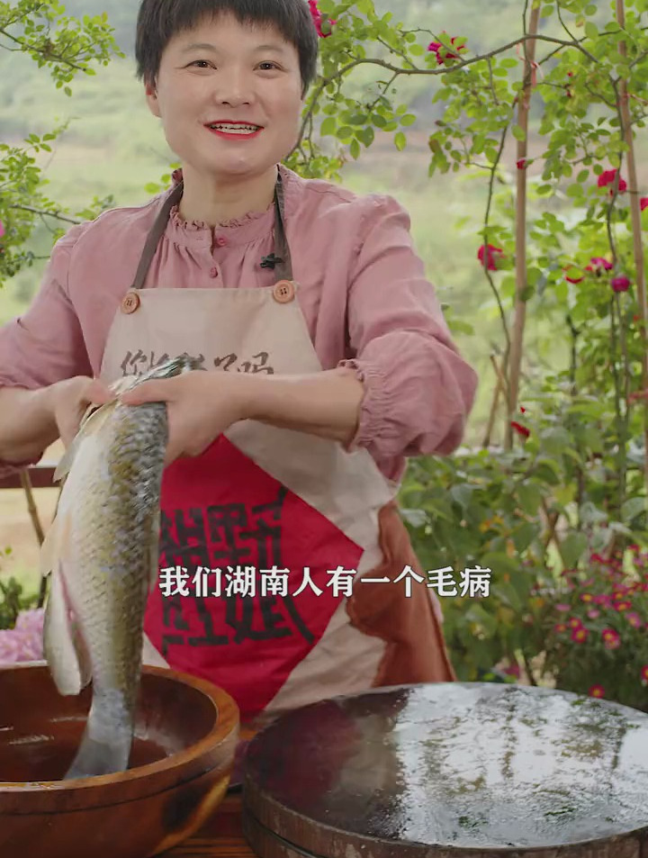湖南人都有一个“通病”,只要做腥味菜都离不开灵魂香叶—紫苏叶