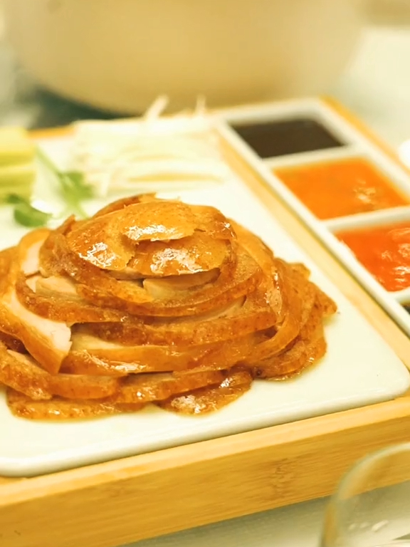 地道老北京带我在 吃正宗北京烤鸭!