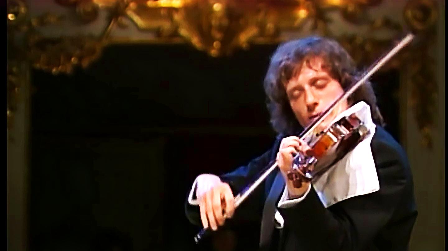 [图]帕格尼尼《第11首随想曲》,马科夫演奏,小提琴演奏家的试金石!