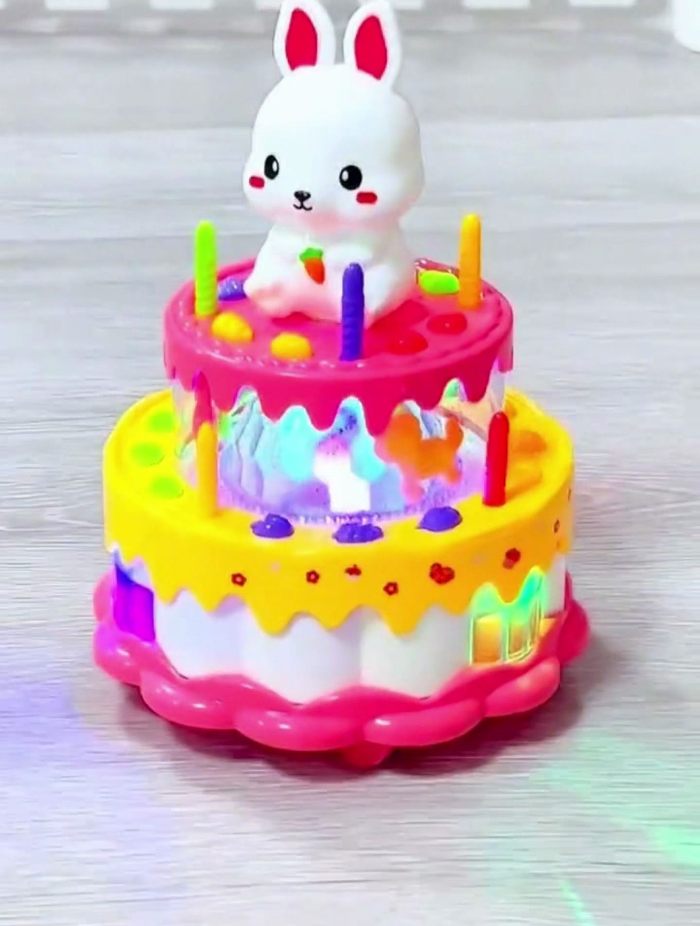 音乐彩光的生日蛋糕玩具