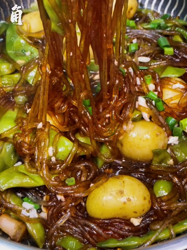 豆角炖粉条太下饭了