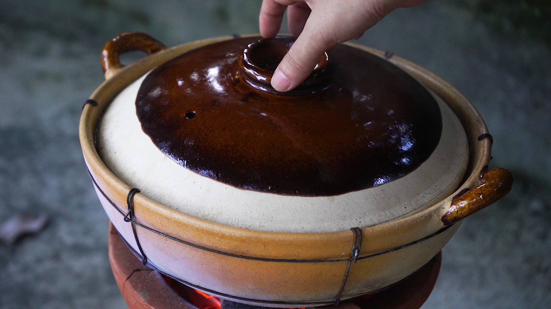 土龙汤福建闽南特色菜，鱼与肉的结合，鲜香又滋补，3碗不够喝