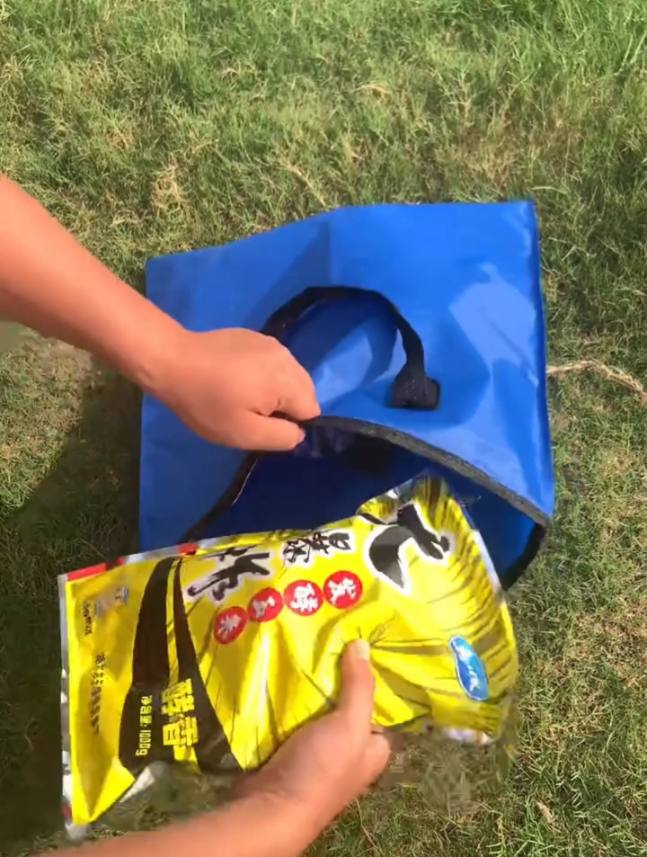 方便好用的折叠鱼护手提包,出门钓鱼一包搞定