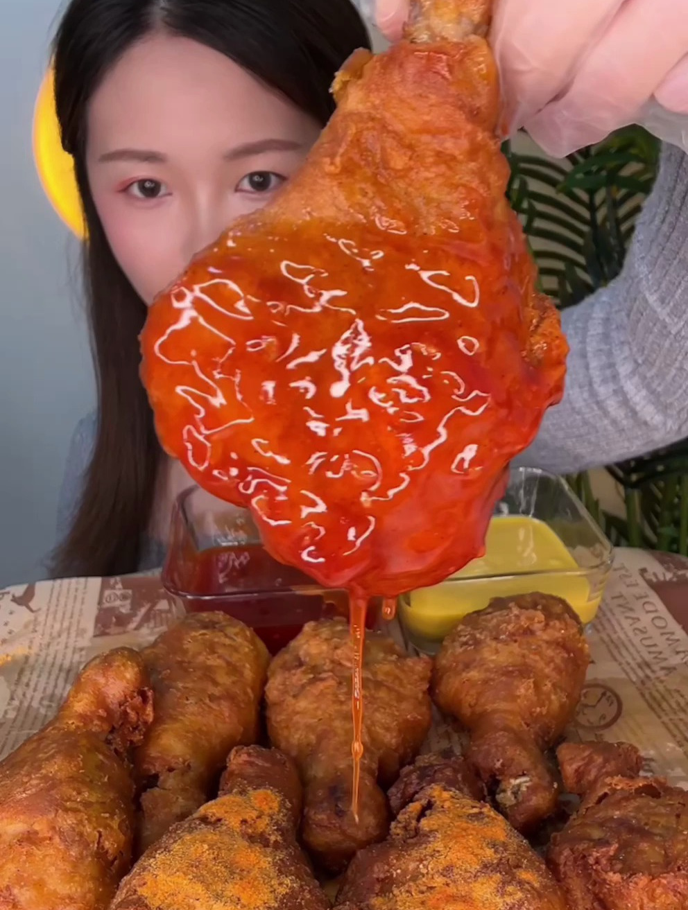 沉浸式吃炸鸡 好美味