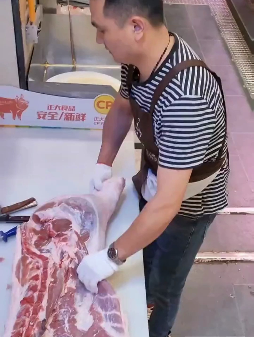 纯属解压 猪肉分割技巧 解压视频