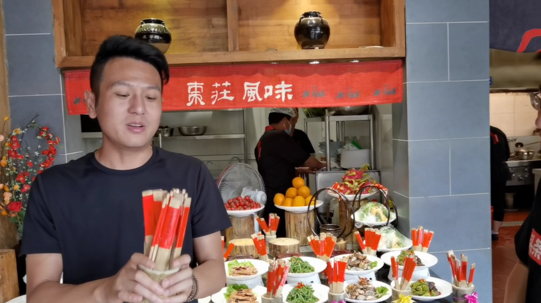 枣庄比较出名的辣子鸡餐厅,环境好,特色菜多,价格怎么样?