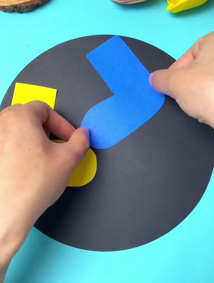 漂亮的袜子创意画,小朋友们一起来做!亲子手工