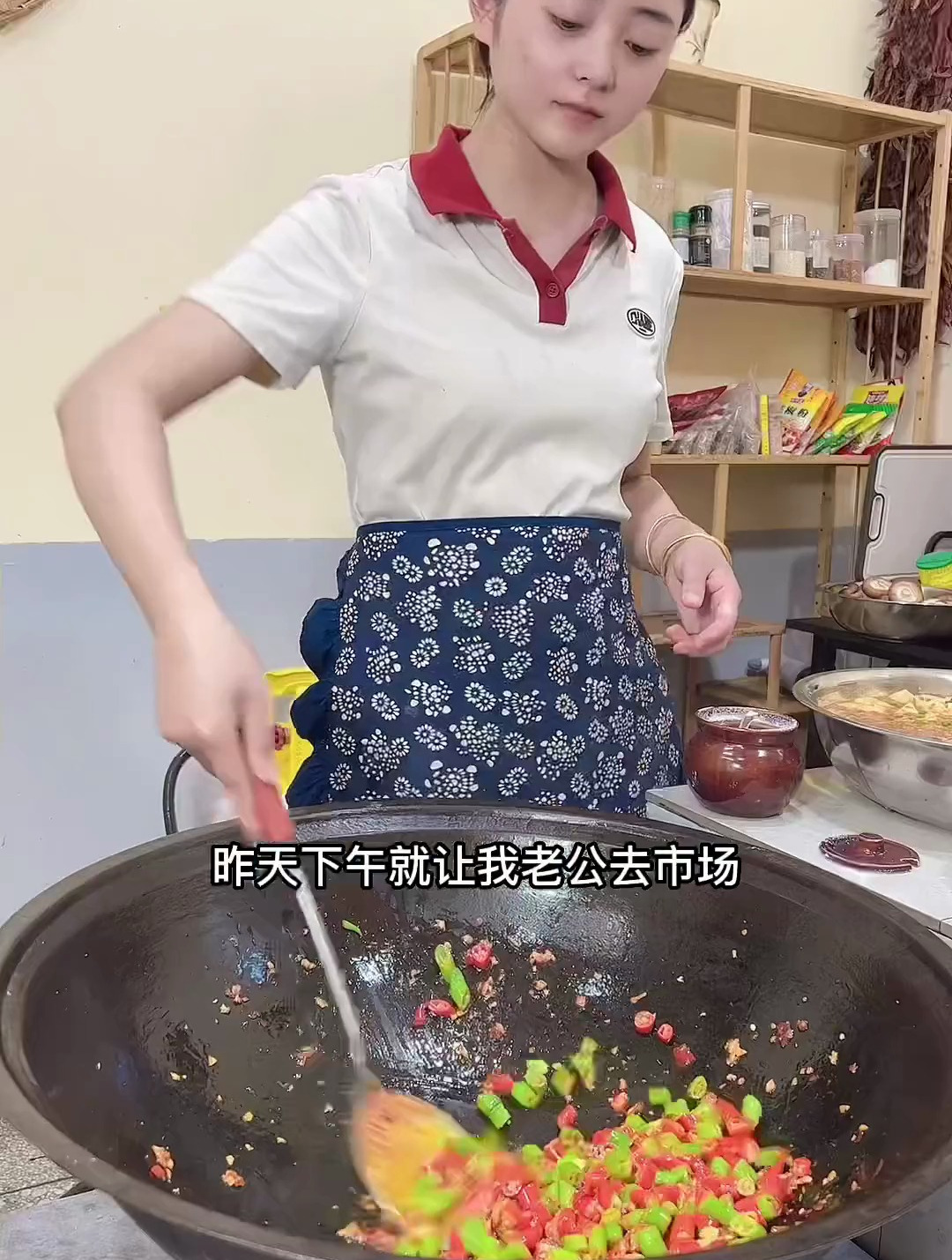 今天给工友们做黄焖鸡,都跟我说味道真不错,米饭都多吃好多