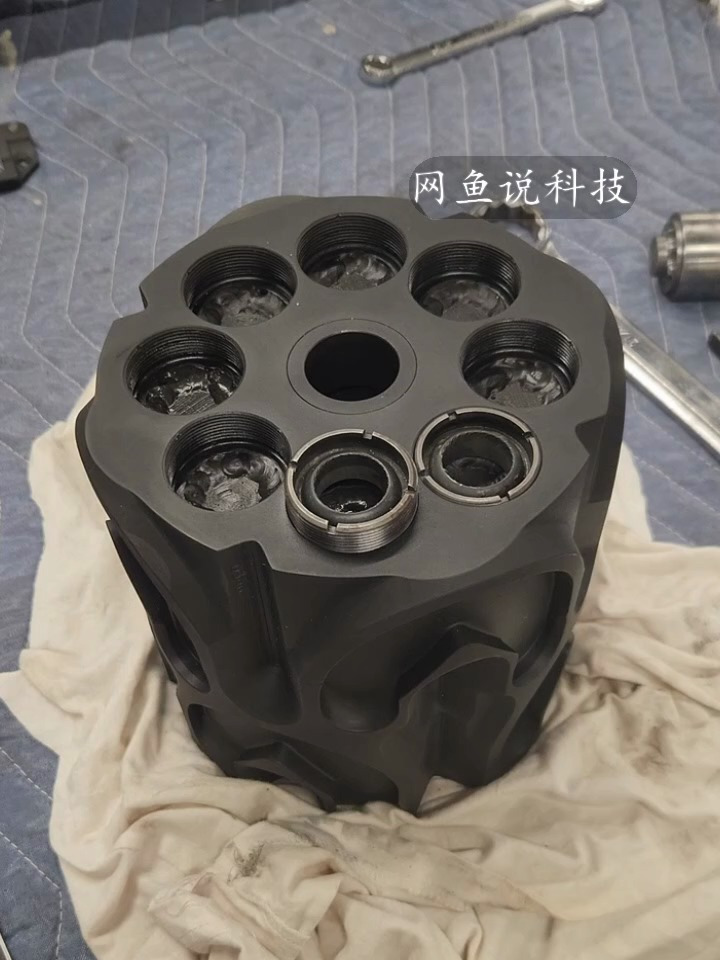 这难道是巨型转轮枪的核心部件么?