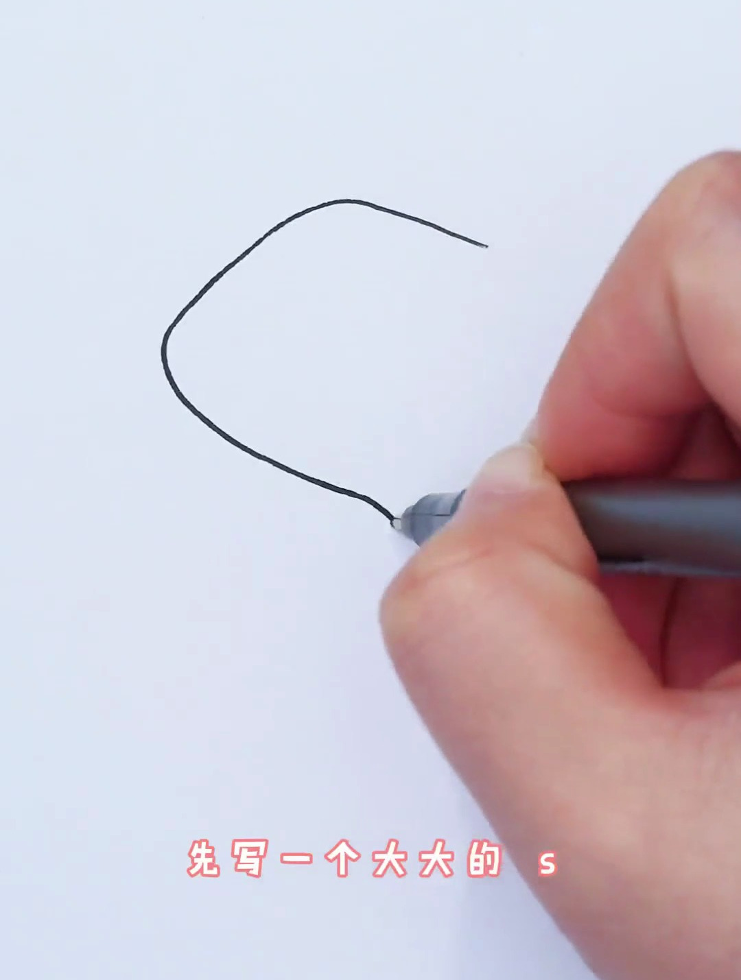 孩子回家吵吵闹闹,丢给他一本简笔画10000例