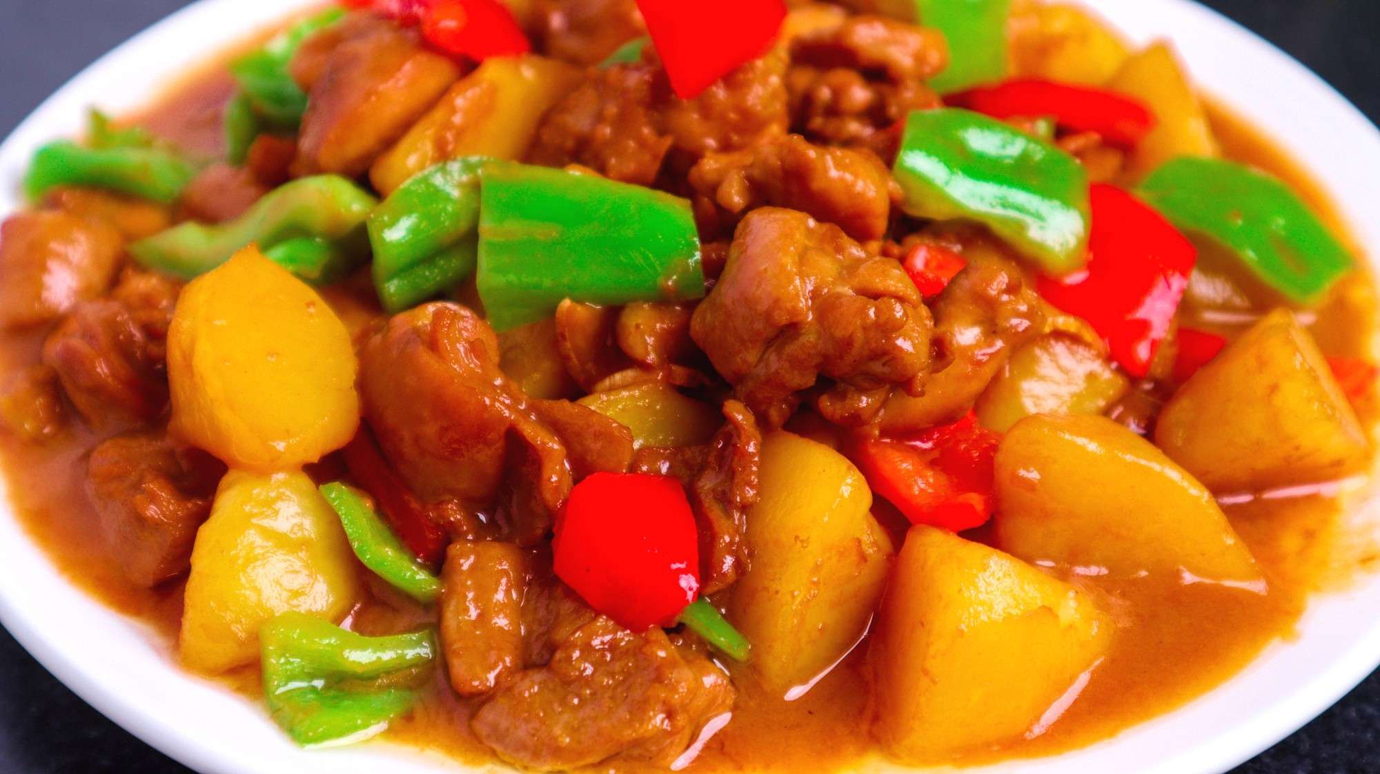 鸡肉到底要不要焯水?教你正确做法,鸡肉鲜嫩软烂,出锅太香了!