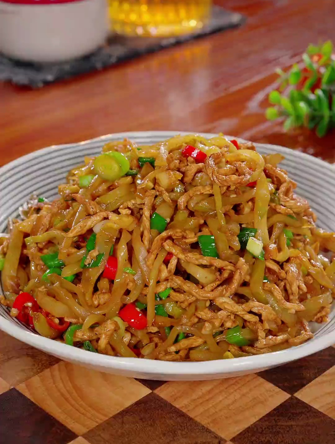 超级开胃的榨菜肉丝,直接干三碗饭