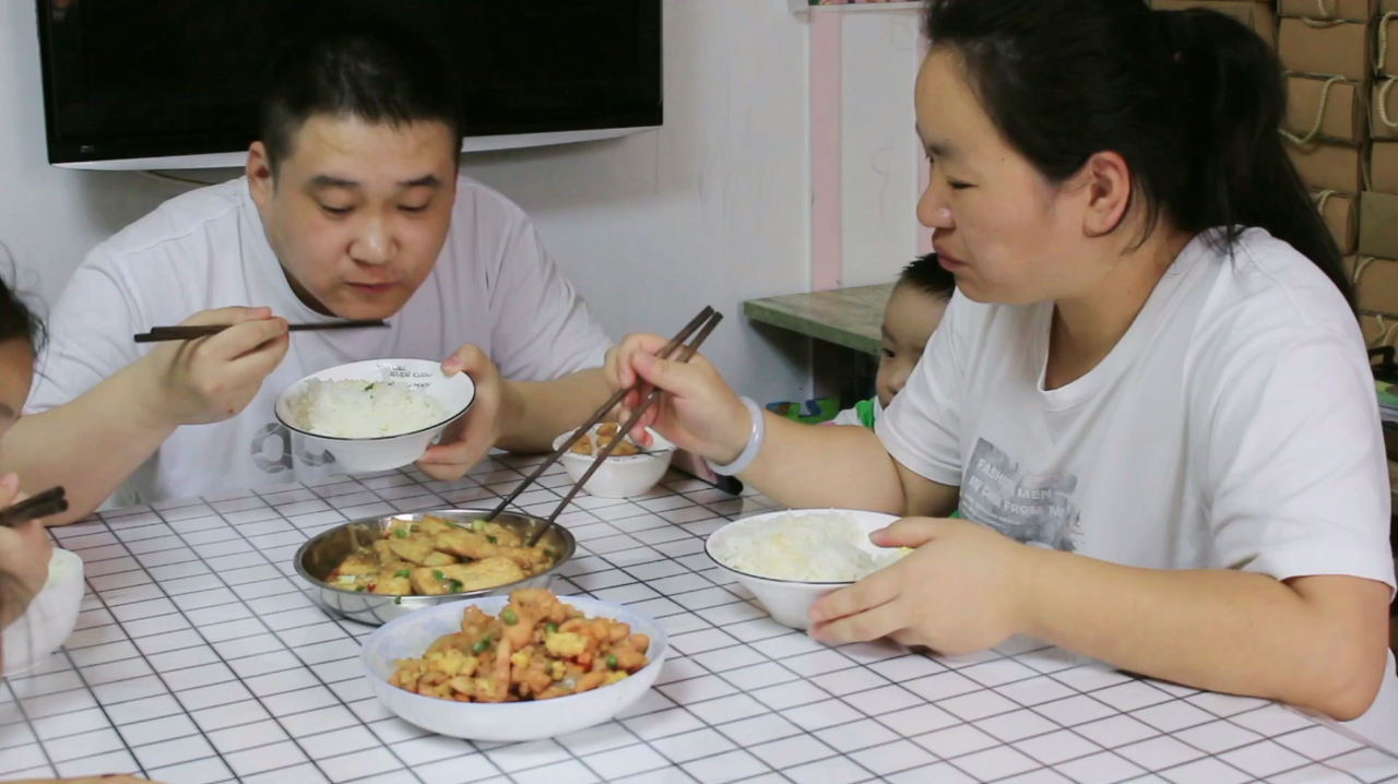 家常红烧豆腐的做法,香嫩入味,比饭店做的好吃,老婆:解馋