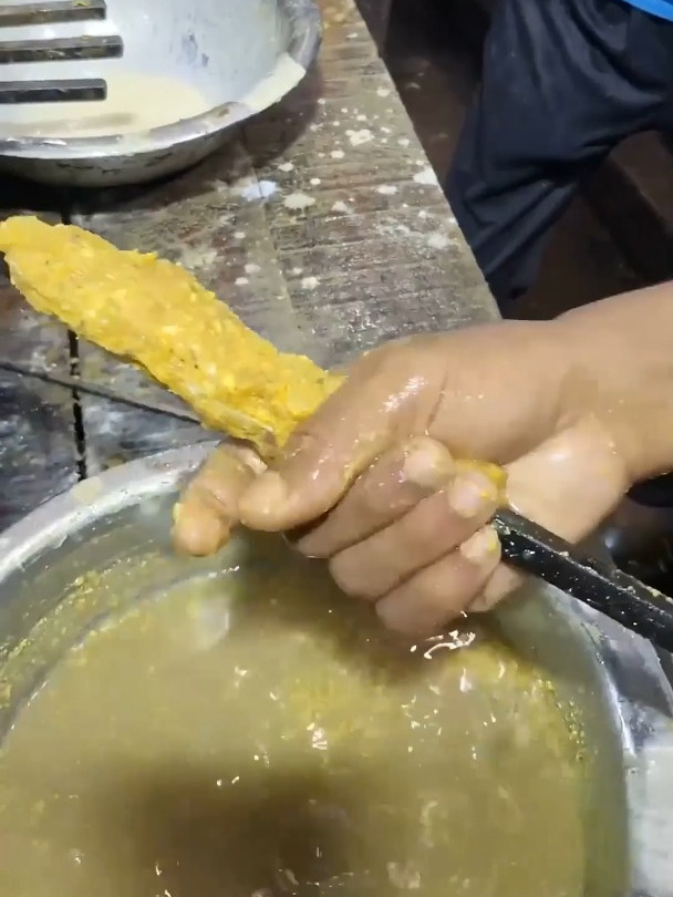 印度街头夜宵,烤串泡酸奶