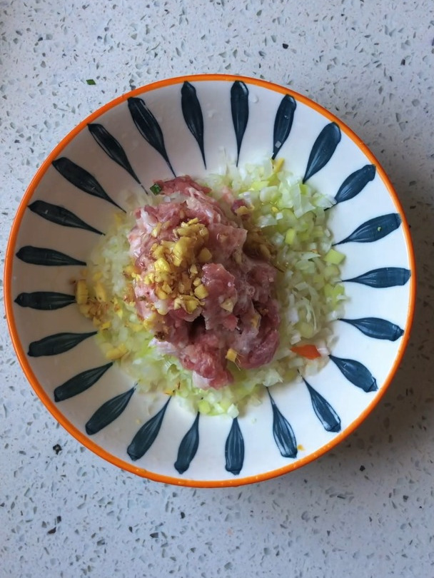 猪肉大葱饺子馅怎么调好吃