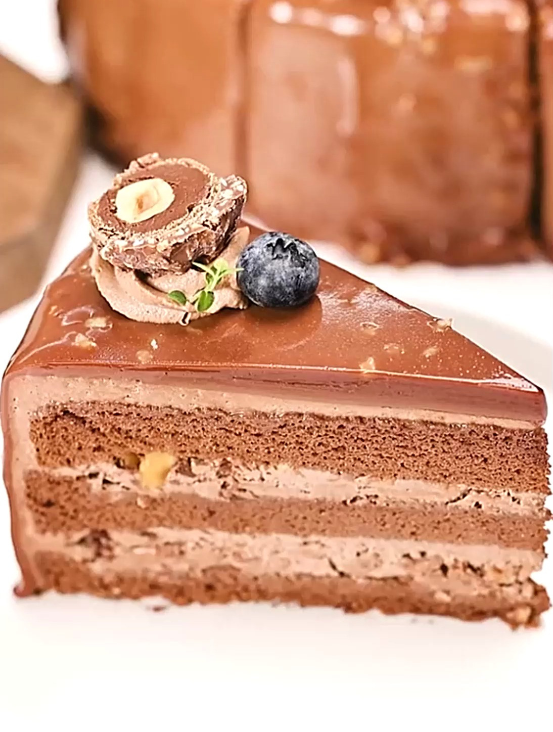 费列罗巧克力蛋糕!浓郁丝滑,甜而不腻~