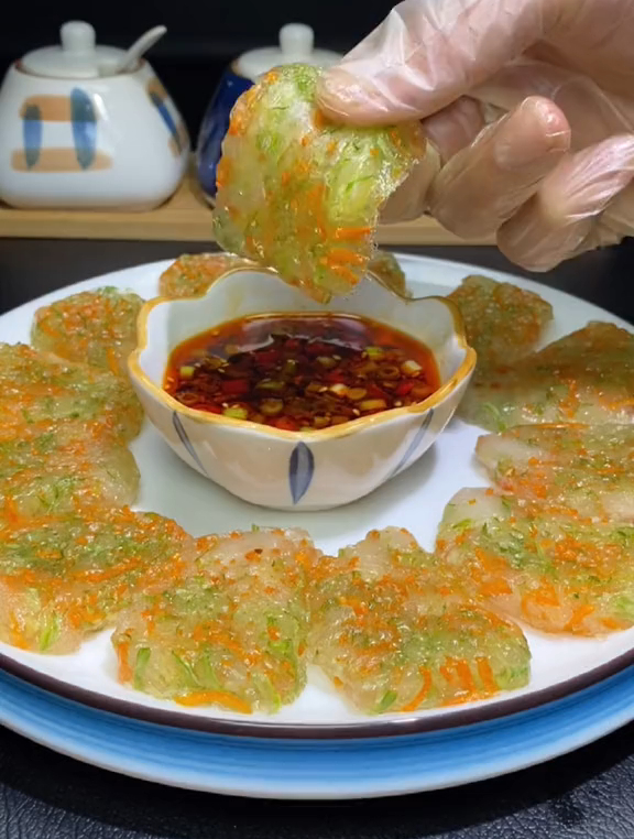 西葫芦的新吃法,QQ弹弹全家抢着吃