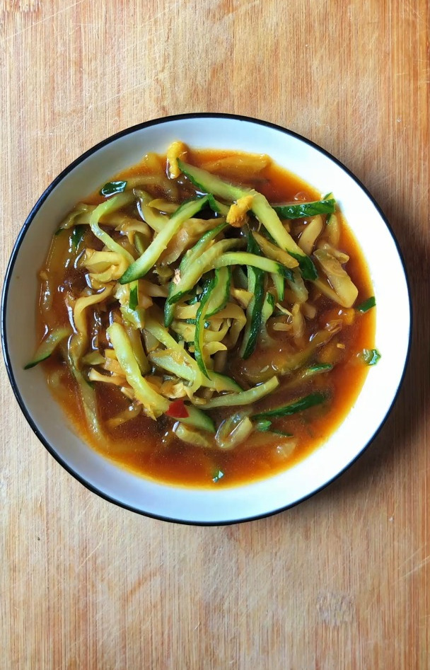 黄瓜炒什么菜好吃,炒榨菜丝好吃,分享一道黄瓜炒榨菜丝