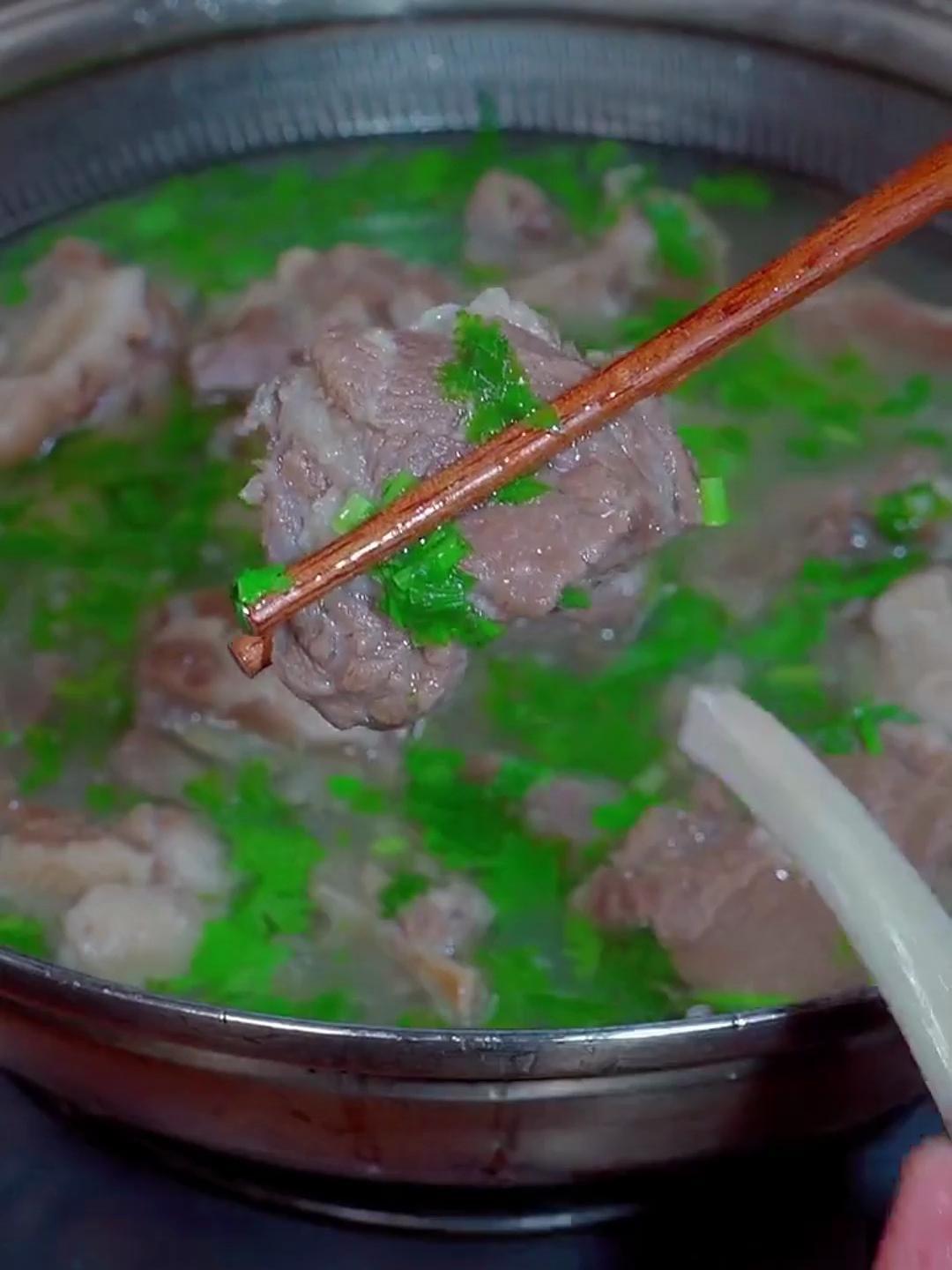 炖羊肉放哪些调料 这个视频你一看就懂了