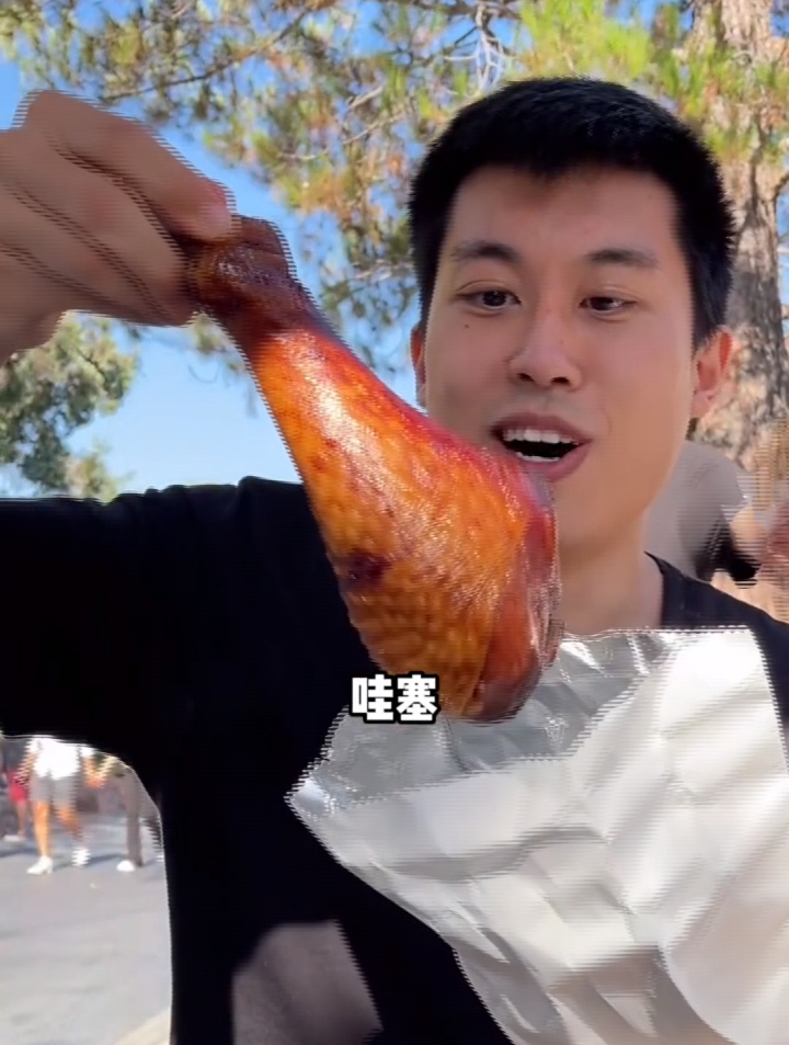 挑战用100美金吃遍洛杉矶好莱坞环球影城!这巨型火鸡腿太顶了!