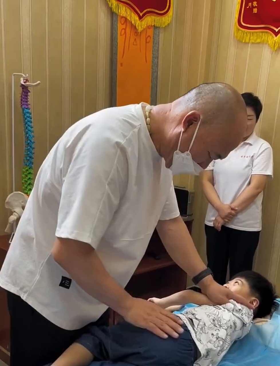 肌肉劳损难恢复，对症按摩超靠谱