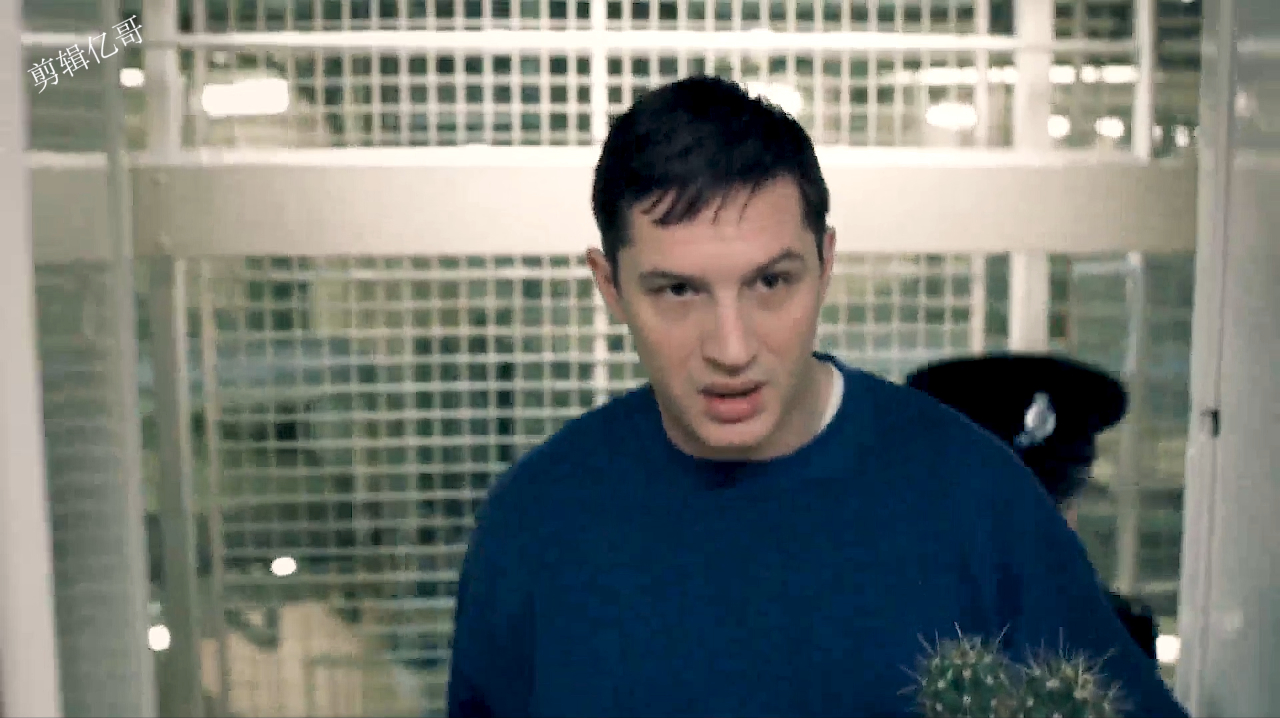 汤姆哈迪:走路气质这一块我只服汤姆哈迪!